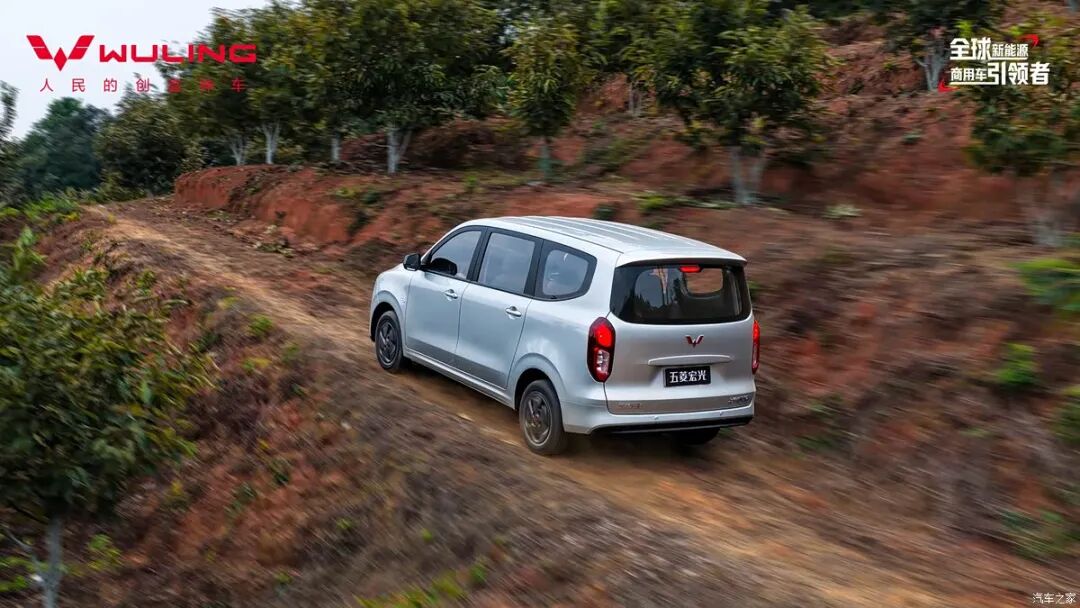 5.48万起！三种动力可选，拉人拉货不在话下，百公里不到7个油！