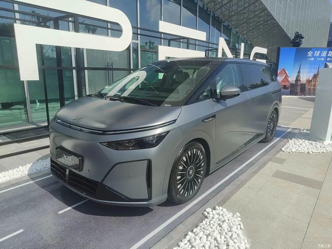 7座中大型MPV，百公里6个多油，加满油一口气能跑1602公里！全家人出行看看它！