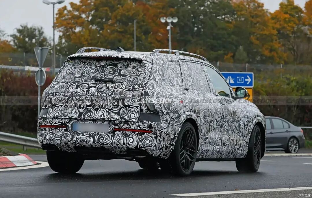 4.0T V8+48V轻混,460马力,660牛·米,全新旗舰级SUV你喜欢吗?