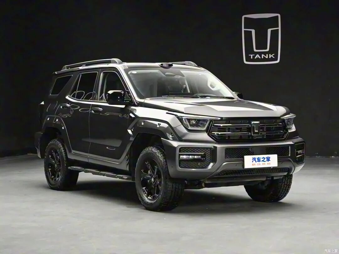 2.0T、1195牛·米,零百加速4.3秒,硬派越野SUV,这仨“壮汉”你选谁?