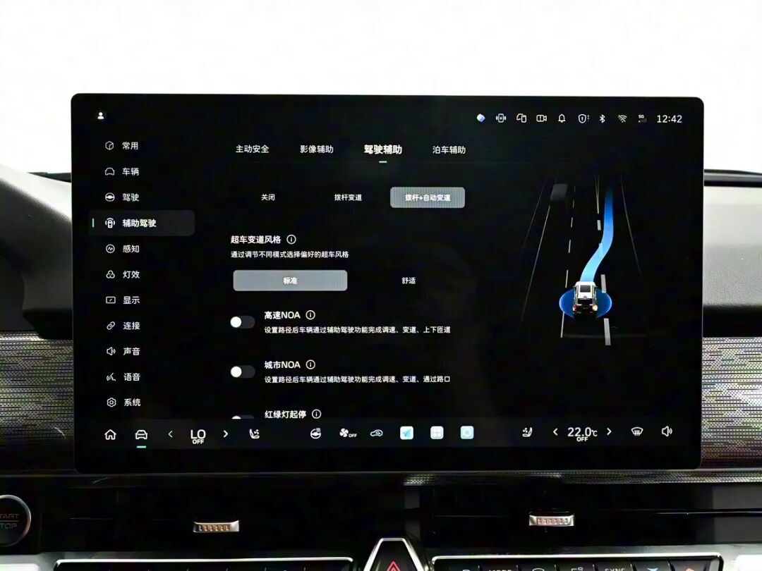 2.0T、1195牛·米,零百加速4.3秒,硬派越野SUV,这仨“壮汉”你选谁?