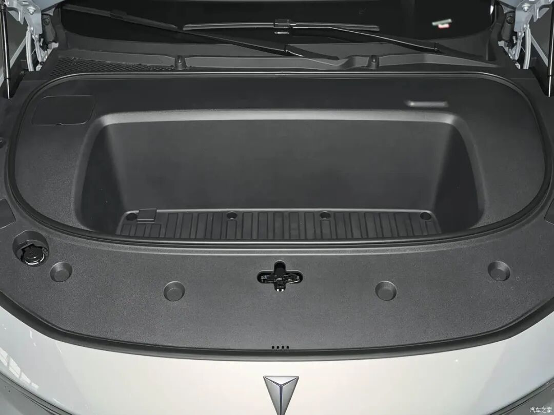 中型轿车预售13.99万起！全系标配激光雷达，最终售价还会有“惊喜”？