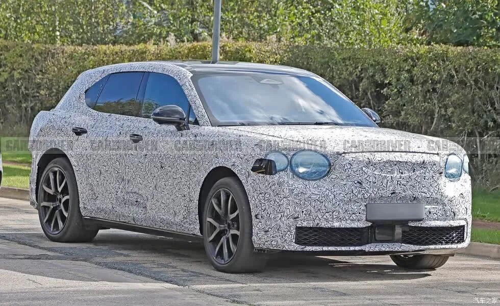 迄今为止最轻、最注重驾驶员的欧陆GT？我要喊我兄弟给我买！