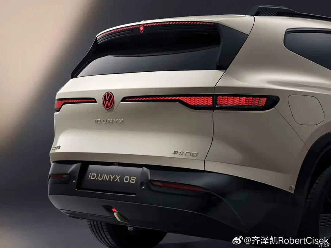 车长5米,轴距3米多,环抱式座舱,L2++级辅助驾驶,就等新车了!