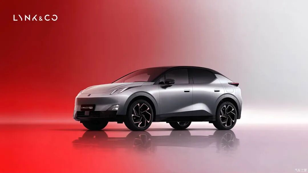 贯穿式尾灯，皮质座椅、仿麂皮顶棚，精致感满满，10万出头买SUV看看这辆！