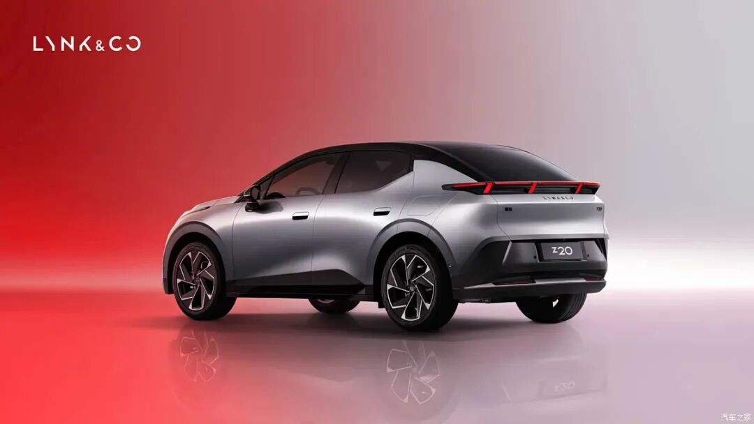 贯穿式尾灯，皮质座椅、仿麂皮顶棚，精致感满满，10万出头买SUV看看这辆！