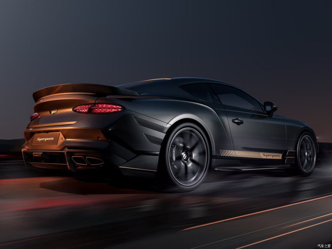 限量500台！4.0T V8，666马力，22英寸大轮圈，碳纤维车顶，我兄弟会给我买！