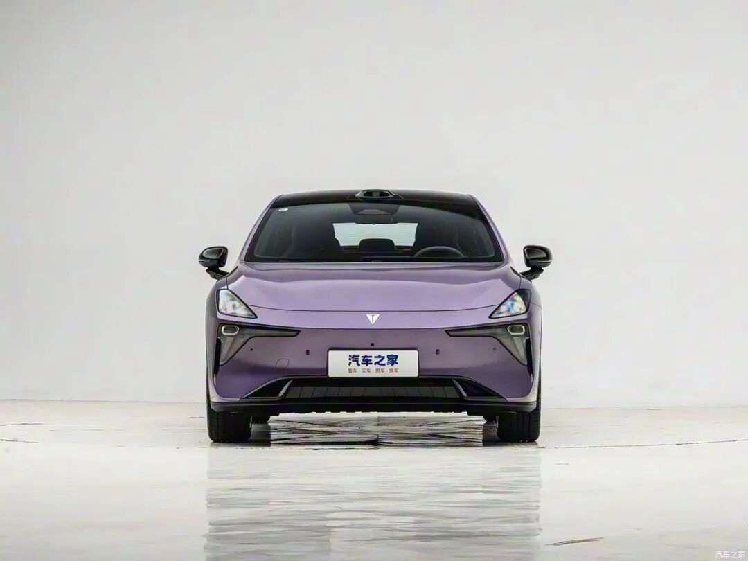 限时13.29万起!溜背造型,轴距2米9,磁流变悬架,激光雷达,256色氛围灯!黑马来了?