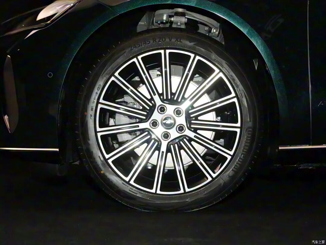 超级置换价17.19万起买A9L！1.5T、530牛·米，座椅通风/加热/按摩都有！比亚迪汉来对手了！