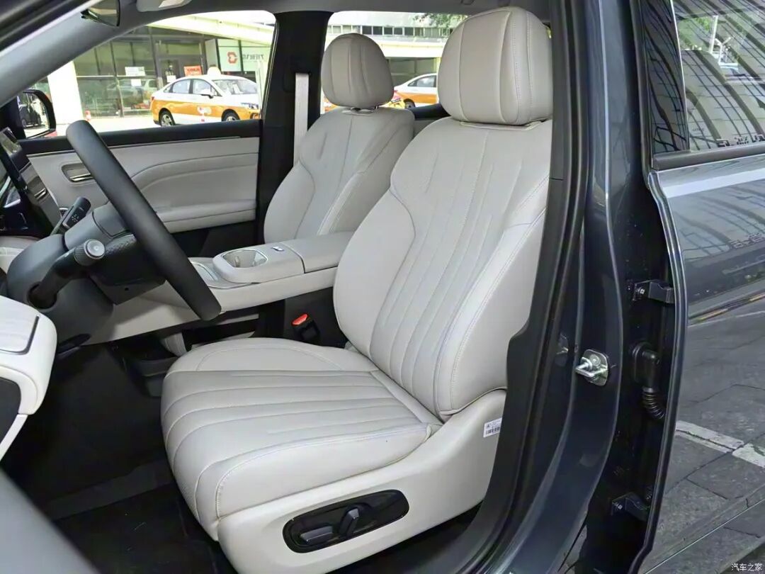 “烧一赔三”？6种车身颜色可选，10.48万起买SUV看看这台！