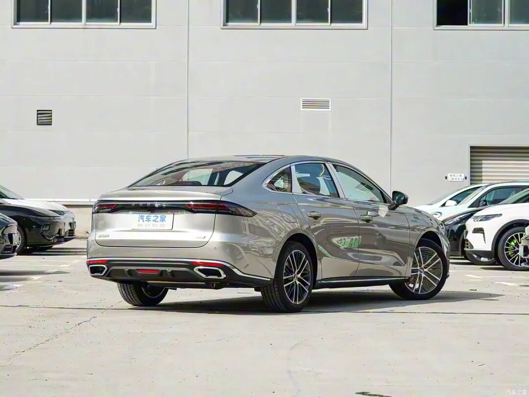 限时6.59万起！累销400万辆的“国民家轿”，秦PLUS/轩逸紧张不？