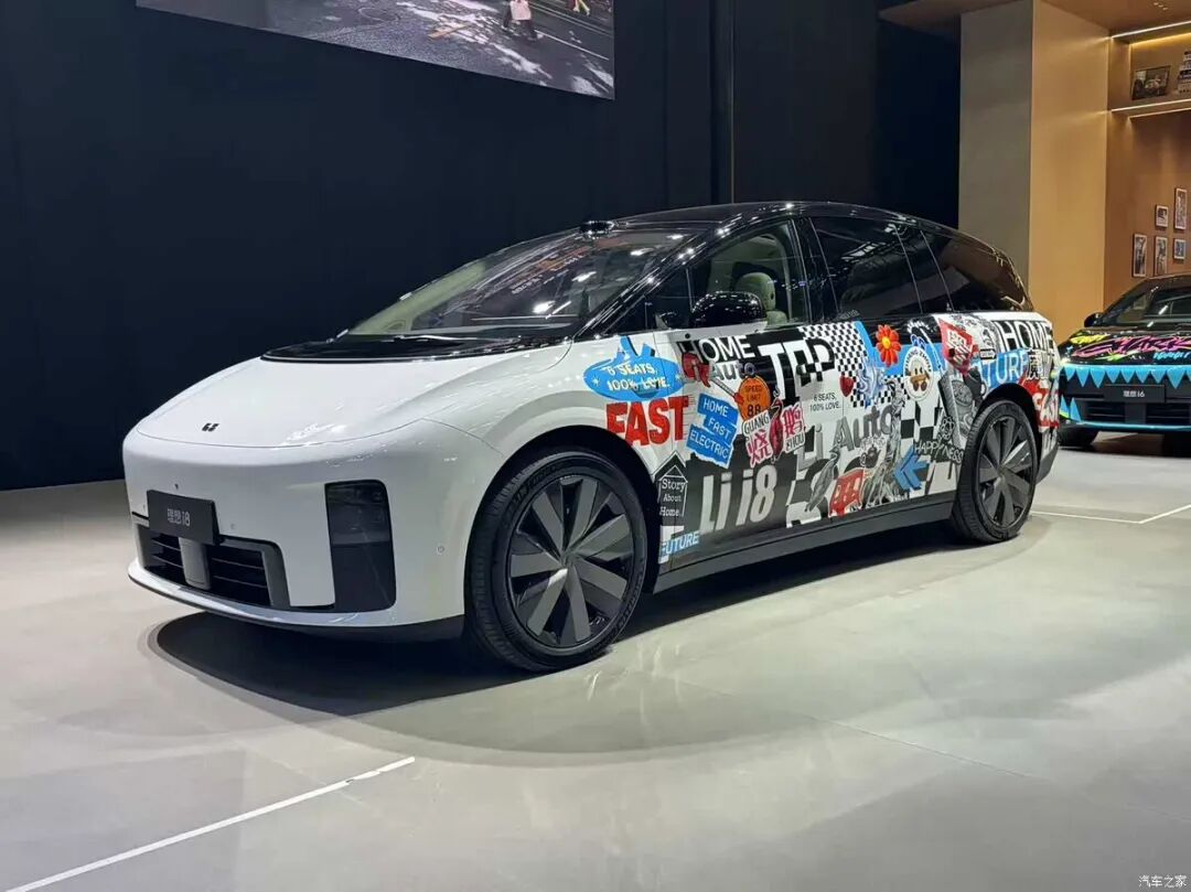 比法拉利回头率还高10倍？！鲨鱼涂装亮相，理想车主们有福了！