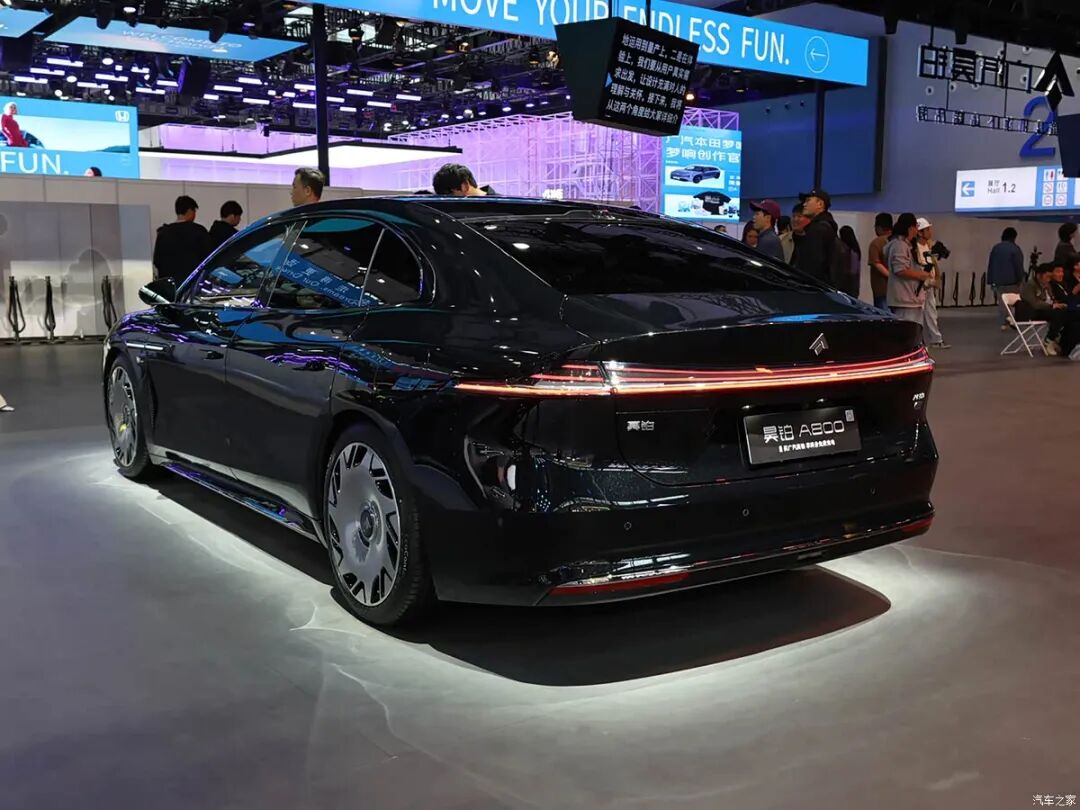 车长5米1多，轴距超3米， “星际座舱” ，续航超1200公里！