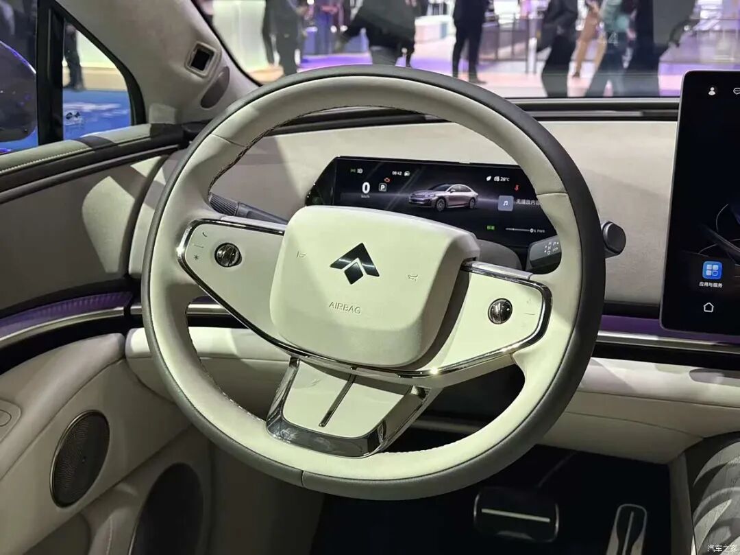 车长5米1多，轴距超3米， “星际座舱” ，续航超1200公里！