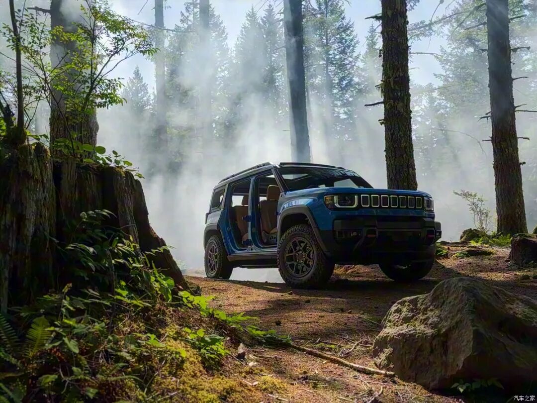 840牛·米，3.6秒破百，33英寸越野胎，这车还能攀岩？