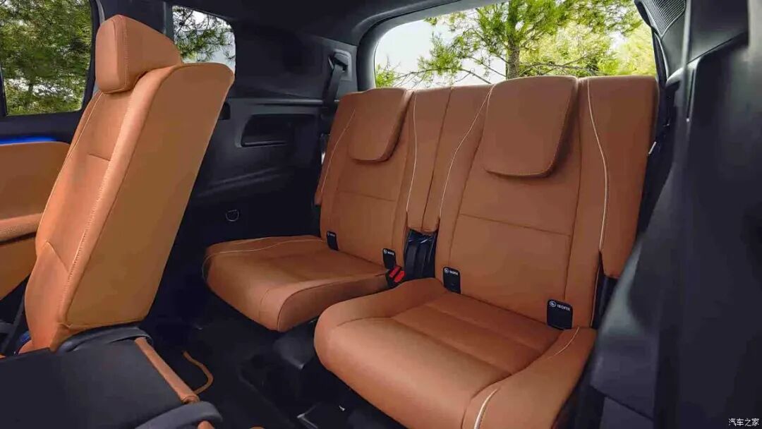 1.5T、四驱，三联大屏，全景天窗，5座/7座可选，等等新车！