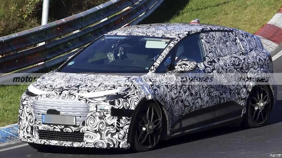 280马力、四驱，动感“面包”造型，奥迪尺寸最小SUV之一来了！