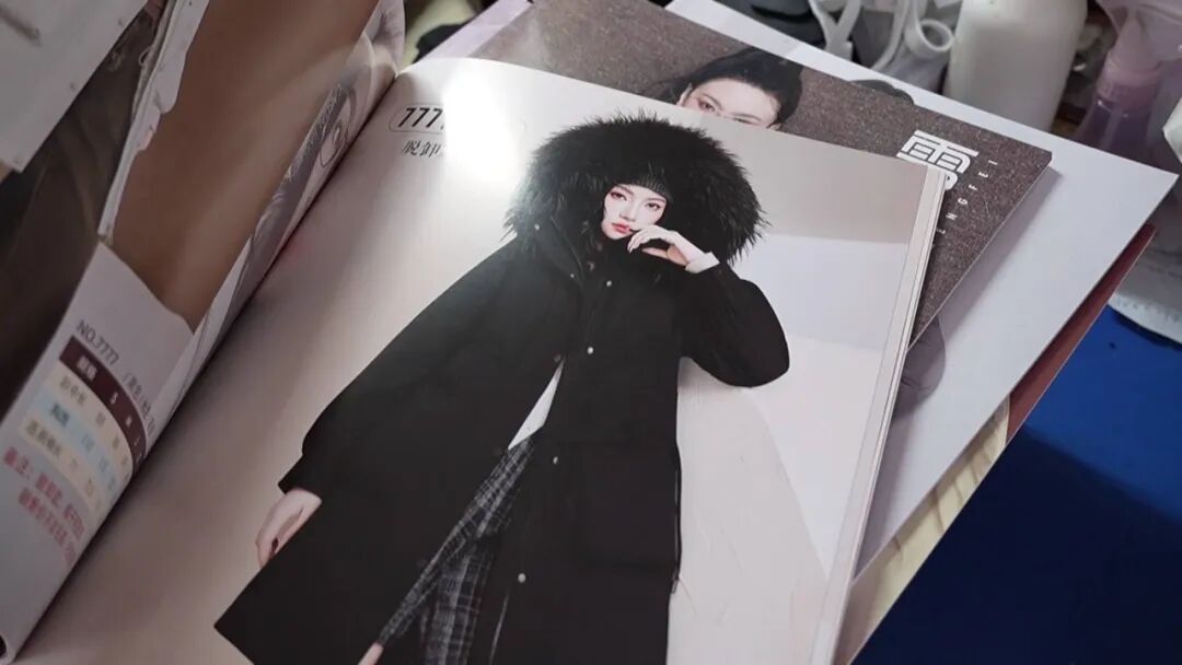 寒潮来袭，羽绒服热销