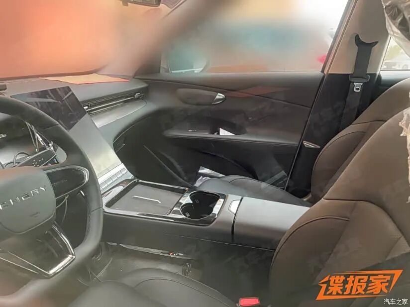 溜背造型,贯穿式尾灯,小号瑞虎8要来了?