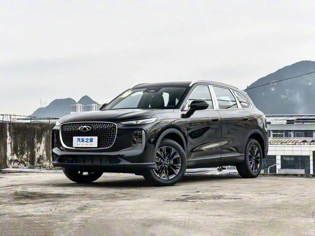 溜背造型,贯穿式尾灯,小号瑞虎8要来了?