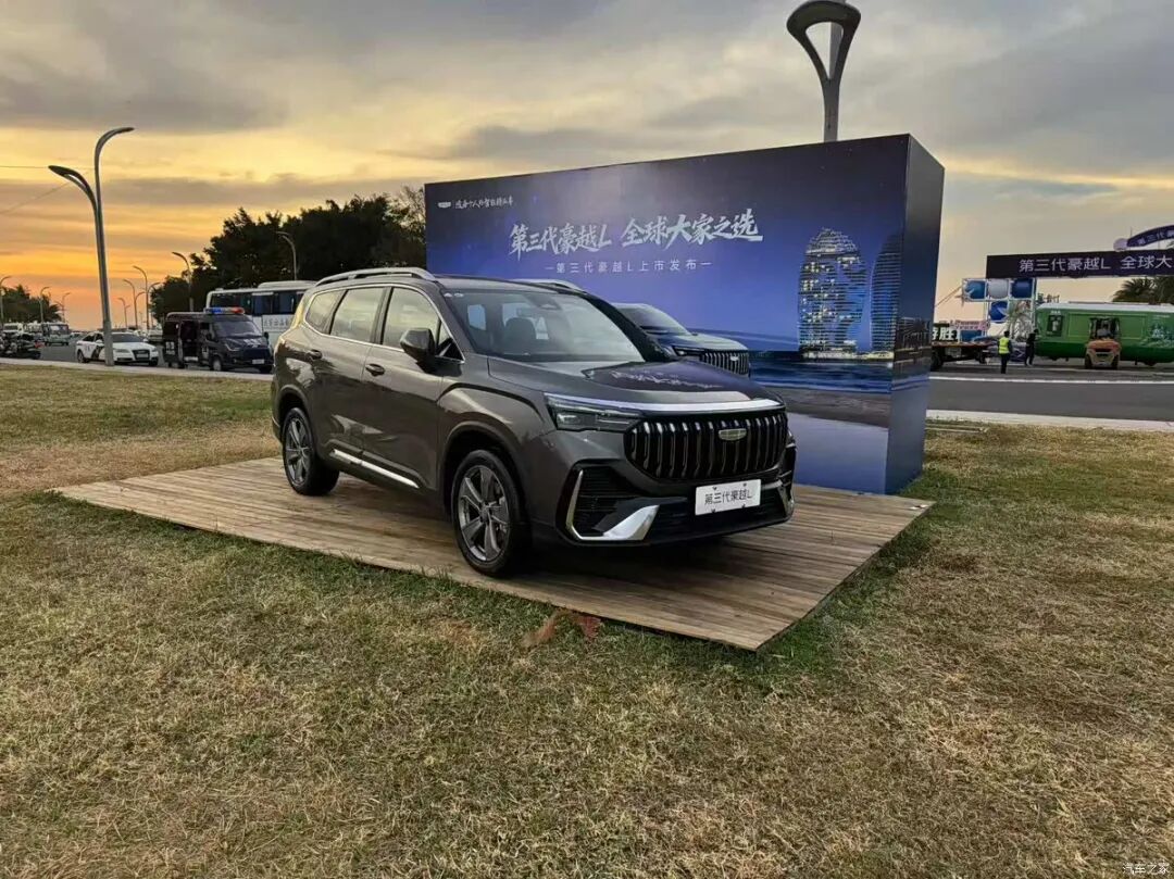 8.99万起,1.5TD+7DCT,5/6/7座可选,540度全景影像,选它还是瑞虎8/哈弗H6L?