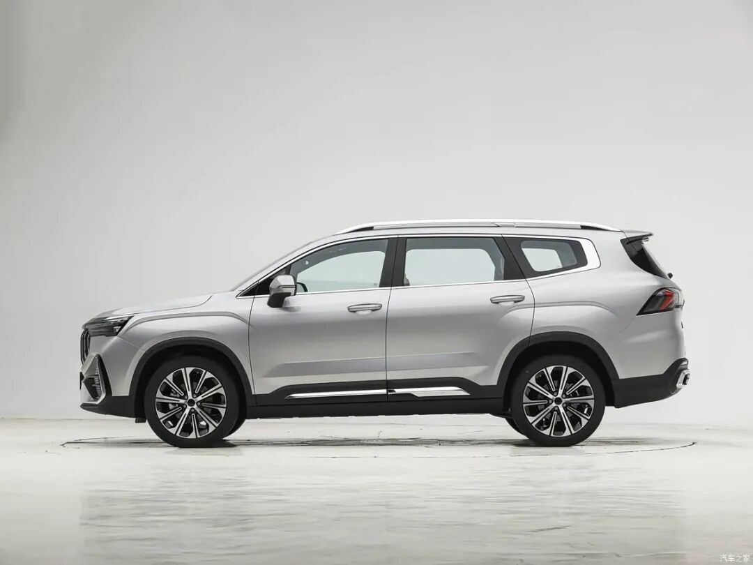 8.99万起,1.5TD+7DCT,5/6/7座可选,540度全景影像,选它还是瑞虎8/哈弗H6L?