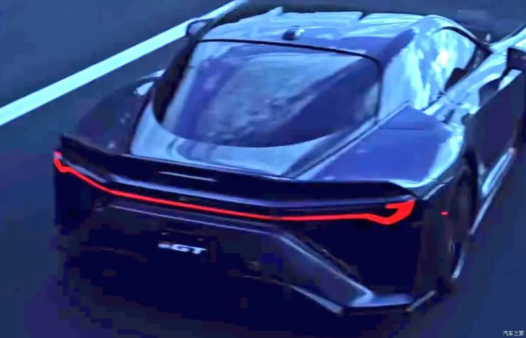 “封神之作”首发！V8双涡轮，碳纤维座椅，期待与仰望U9纽北一战？