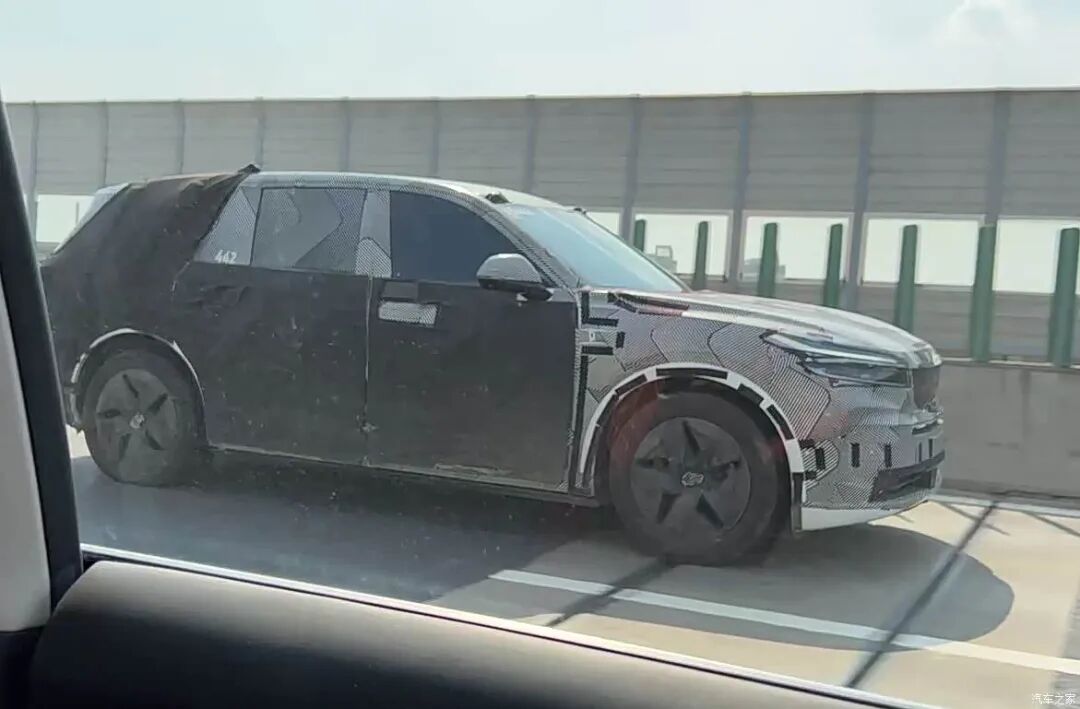 “大哥”销量超预期，五座SUV“老弟”明年再来！网友：期待价格！