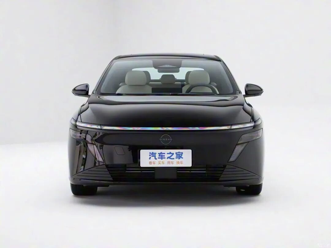 10万级大沙发+高智能,“电动天籁”大获成功,“插混轩逸”不得更火?