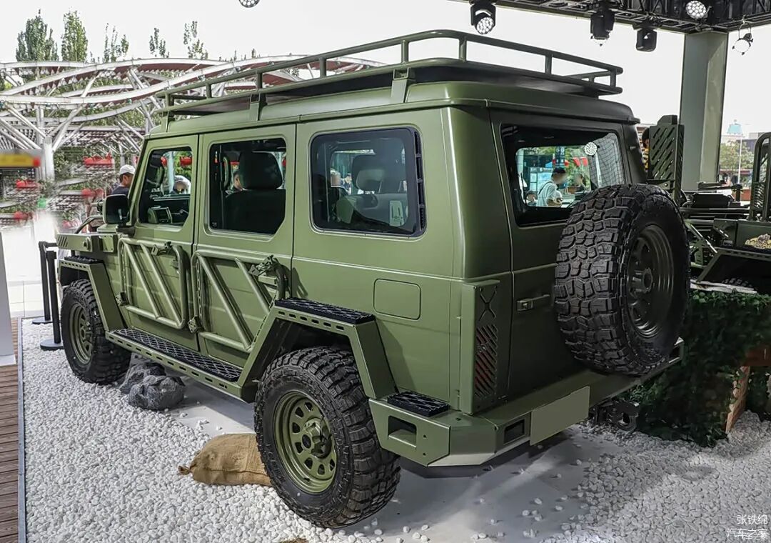 3.0T V6,420牛·米,硬核军事风“战术方盒子”,大G平替来了?