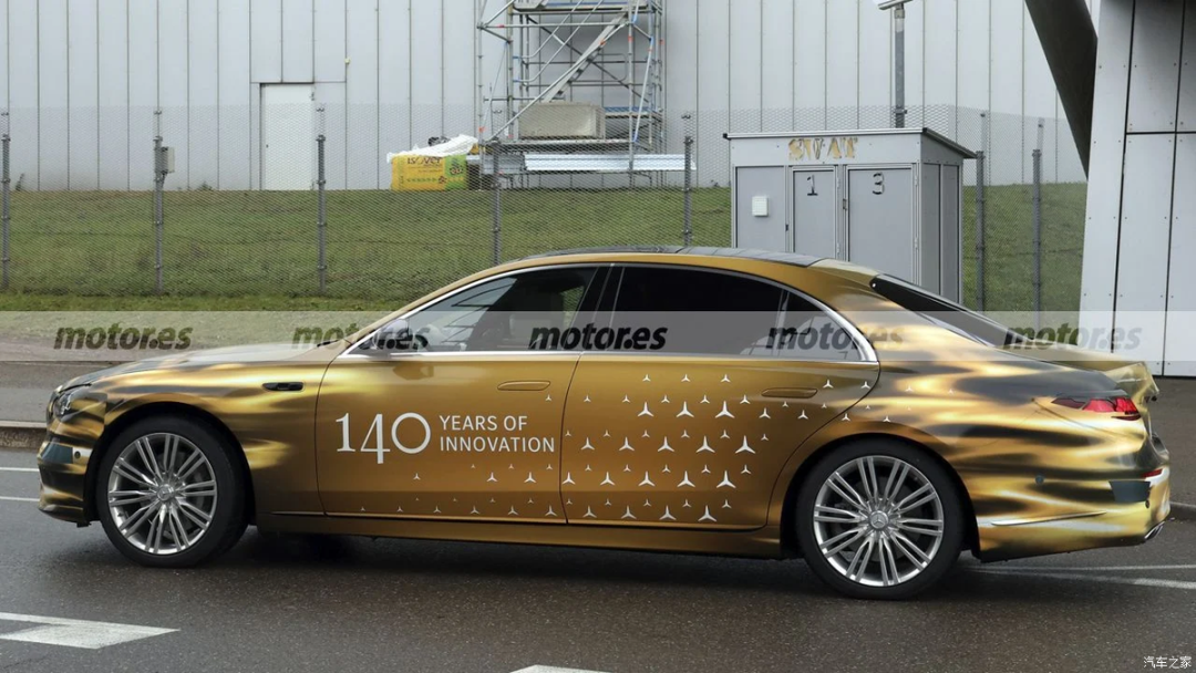 3.0T六缸,“三叉星”大灯,Hyperscreen三连屏,S级谍照曝光!