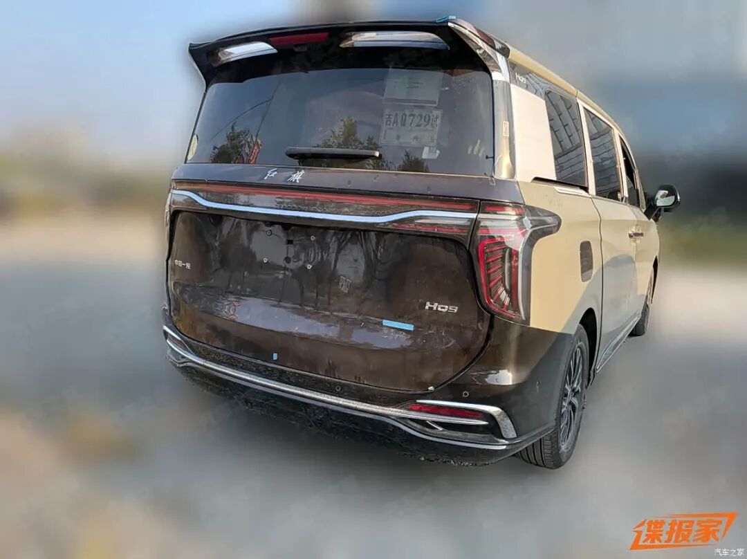 内饰变化巨大！颇具“新势力”风格，新款红旗HQ9谍照曝光！