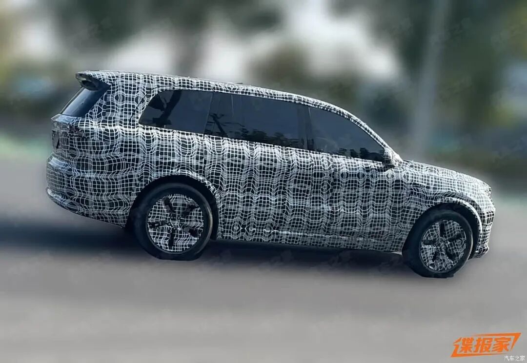 车长加长至5.3米级别?新款理想L9谍照首曝!