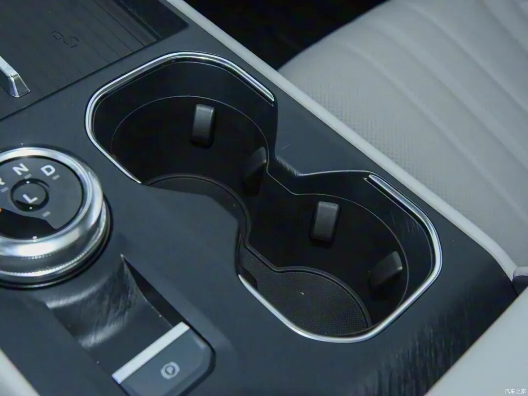 车长近5米，2.0T+8AT、408N·m，14.98万起，选它还是选海豹06 DM-i？