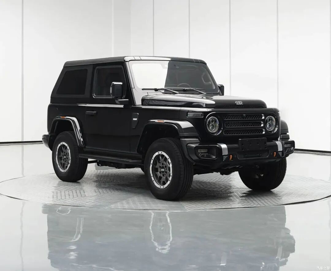 可拆卸顶棚,越野能力更强?短轴212来了!