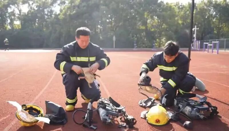 三次冲入火场！南通陈志强，好样的！