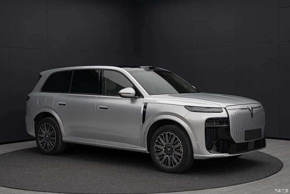 车长5米2,轴距超3米,泰山“小兄弟”来了?