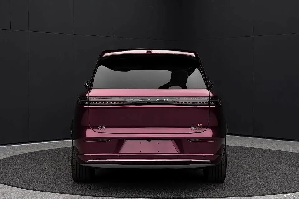 车长5米2,轴距超3米,泰山“小兄弟”来了?