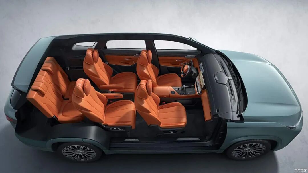 13.59万起，1.5万置换补贴，2+2+2六座布局，还有10点式SPA按摩座椅？