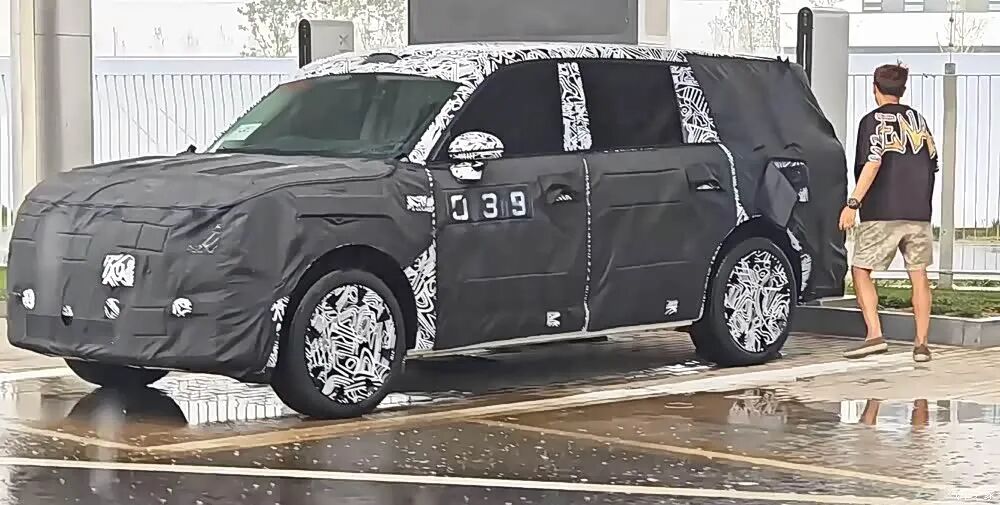 小米汽车即将推出3款重磅新车!排队交车盛况即将重现?