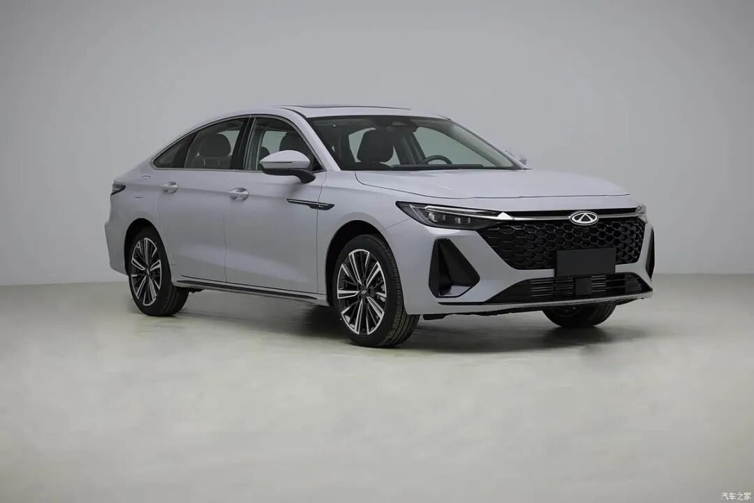 2.0T+8AT,三段式进气口,双边四出排气!家用买车看看它!