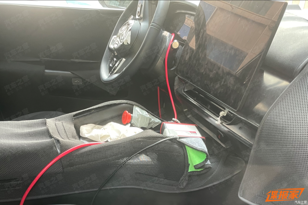 3.1秒破百,大6座SUV,直瀑式格栅,“小兄弟”来了,与9X区别很大!