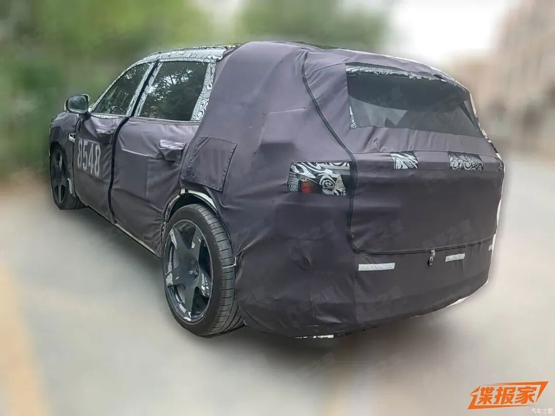 3.1秒破百,大6座SUV,直瀑式格栅,“小兄弟”来了,与9X区别很大!