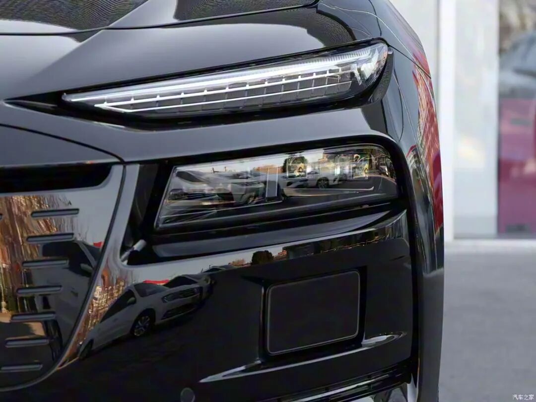 最强A6L来了!“大嘴前脸”,轴距3米多,还有20英寸轮圈!