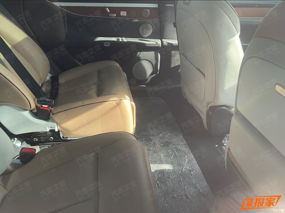 硬派“方盒子”?享界SUV骡车谍照曝光,内饰、底盘大揭秘!