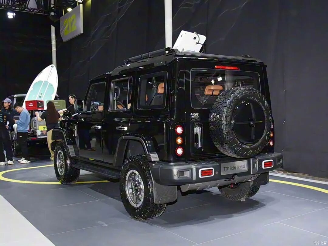 2.0T+8AT、415N·m,原厂涉水850mm,上山下水不在话下!