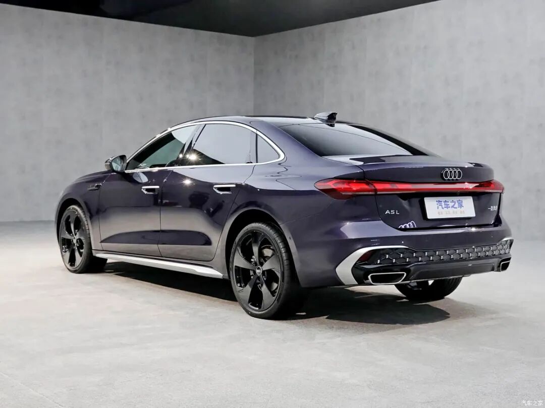 2.0T、340牛·米,多边形格栅,环抱式座舱,限时28.68万入手A5L!