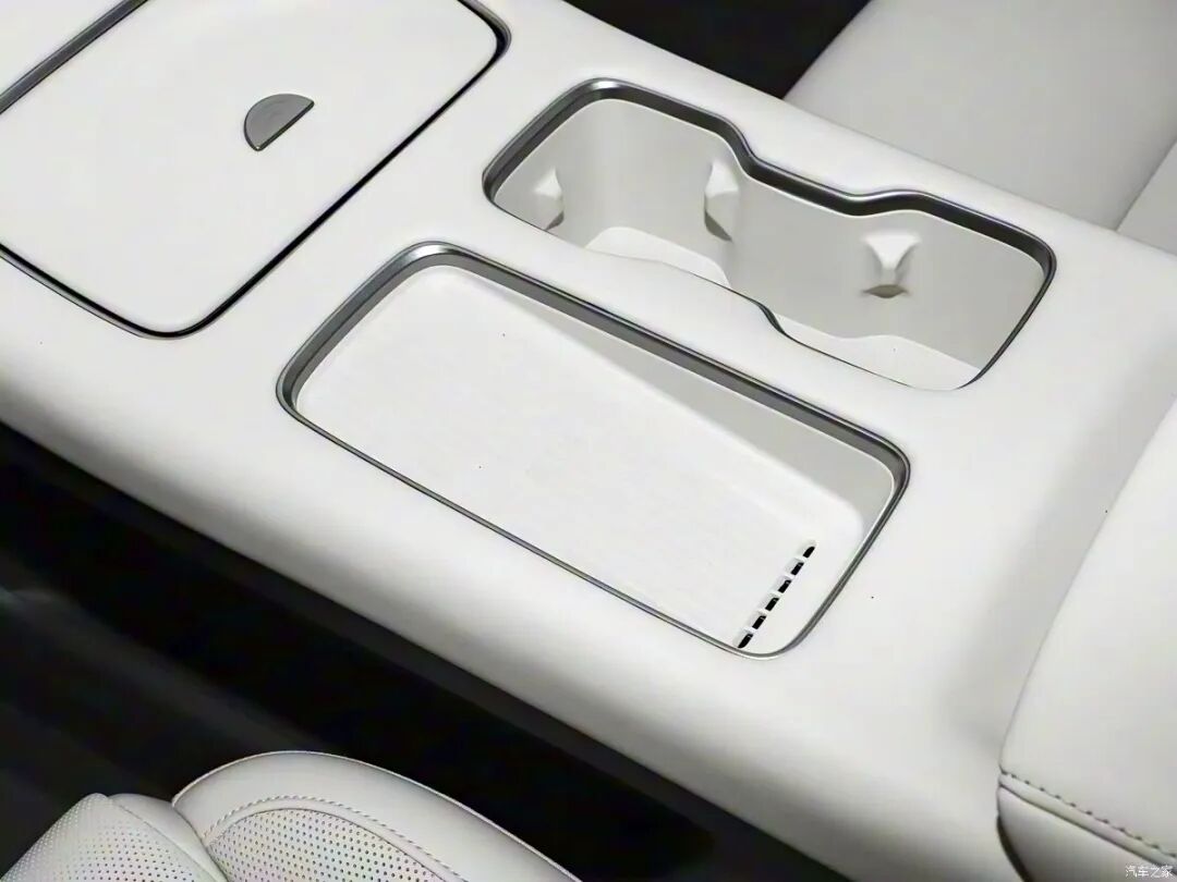 1.5T插混动力,17.88万起买中大型SUV,续航1650km!