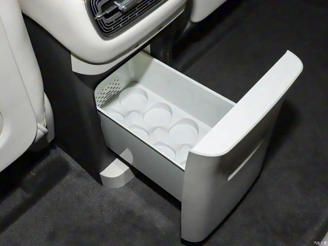 1.5T插混动力,17.88万起买中大型SUV,续航1650km!