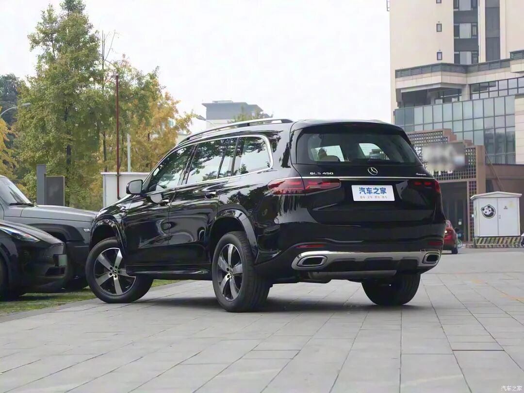 “最便宜”的GLS?2.5T+48V轻混,367马力,500牛·米,是我该看的车吗?